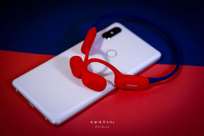南卡Runner Air运动耳机体验凯发k8入口潮酷后挂式气传导小钢炮：(图7)
